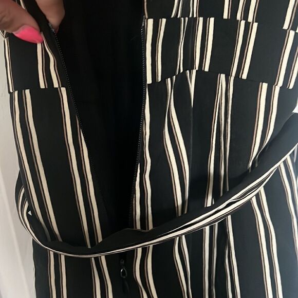 Romper by Moon Child - NEW Never Worn Striped Shorts - Open Back - Picture 5 of 6